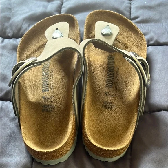 Birkenstock Gizeh Big Buckle Soft Footbed Dove Gray Excellent Condition - Picture 11 of 14